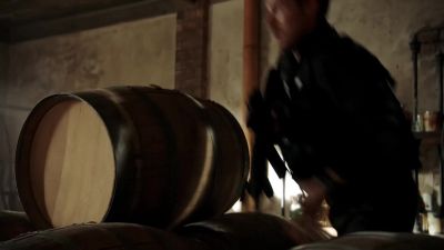 Montano's dead. We gotta move. On me. - The Last Ship