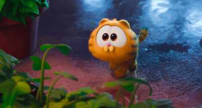 ...moon hits your eye
like a big pizza pie - The Garfield Movie