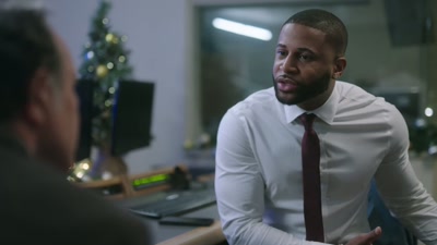 Moralklausul?
College var over 15 år siden. - A Christmas Fumble