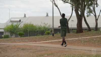 More likely to be the victims
of violence, - Miriam Margolyes: Australia Unmasked