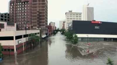 More than 400 city
blocks are still underwater. - Paris to Pittsburgh