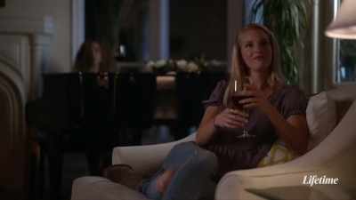 -More the merrier, right?
-Absolutely. - Fatal Fandom
