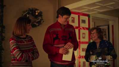 More, what, whipped cream? - Christmas Connection