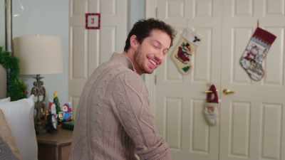 Morgan, I would like to
take you up to dinner - A Merry Single Christmas