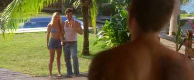 - Morning.
- Buenos días, señor Maddox. - Beautiful Wedding