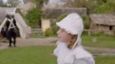 - Morning, Evie.
- Hello there. - The Brokenwood Mysteries