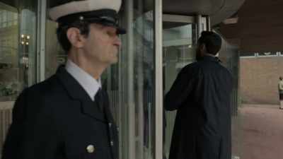 - Morning, Frank.
- It's been rather difficult - Funny Woman