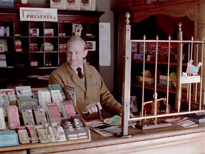 - Morning.
- Good morning. - Agatha Christie's Poirot