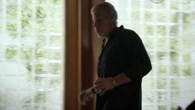 Morning.
Hey. - Sons of Anarchy
