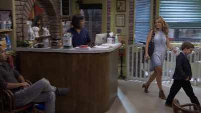 - Morning, Janet.
- Morning, Dr. Fuller. - Fuller House