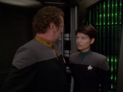 - Morning, Lieutenant.
- I'd make myself scarce if I were you. - Star Trek: Deep Space Nine