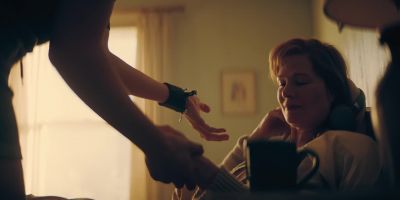 - Morning, Mama.
- Mm. - The Peripheral