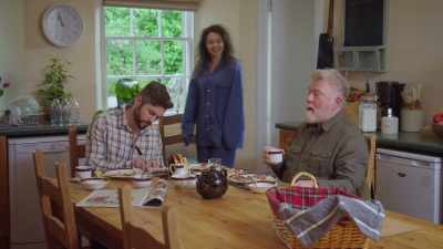 - Morning! - Meet You in Scotland