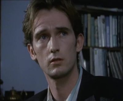 MORSE: Get in.
- What?! - Inspector Morse