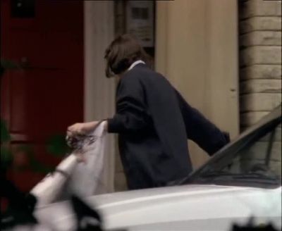 (Morse honks horn) - Inspector Morse
