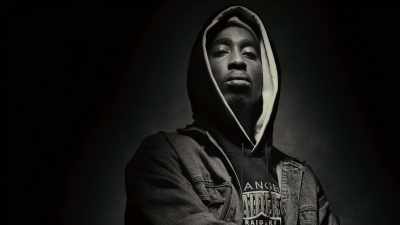 [Mos Def] ♪ Can you see
the pride in the Panther ♪ - Dear Mama