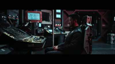 MOSS, this is an emergency communication. - The Wandering Earth