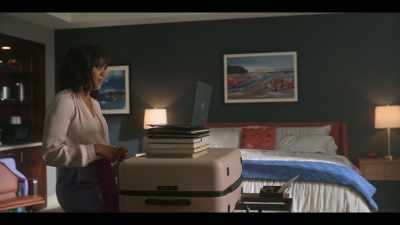 Most couples would be
on their honeymoon right now, - The Girls on the Bus