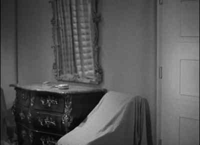 - Mother, where are you?
- Here, dear. - The Women