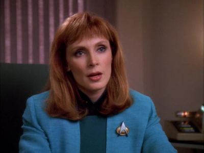 Mother, can you hear me? - Star Trek: The Next Generation