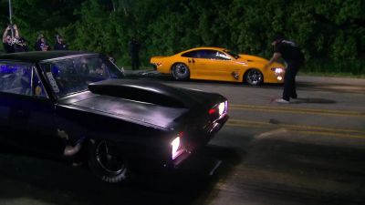 [motor revving] - Street Outlaws