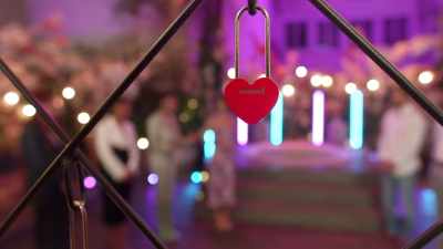 Mouad, you're so sweet.
You're so kind. - Love Trip: Paris