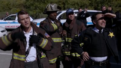 - Mouch!
Gallo! - Chicago Fire