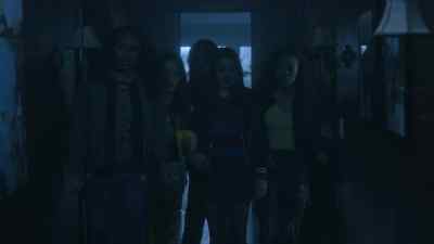 Mouse: Is he dead? - Pretty Little Liars: Original Sin