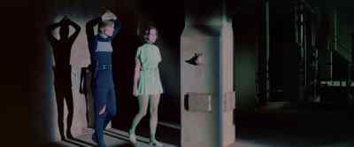 Move against the pillar. - Logan's Run
