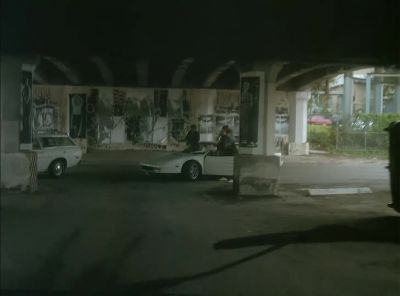 Move in. It's going down. - Miami Vice