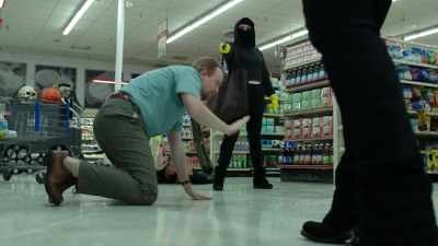 - Move it before I shoot
your face off--let's go! - Good Girls