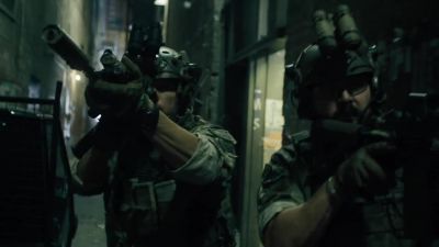 Move it. - SEAL Team