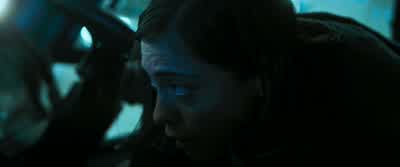Move! Move! Move! Stay quiet. - Maze Runner: The Death Cure