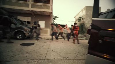 Move, move! - SEAL Team