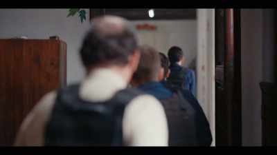 -Move out! Move out!
-Move! Move! Move! Move! - La Madre