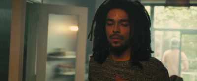 ♪ Movement of Jah people ♪ - Bob Marley: One Love