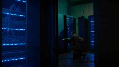 Moving. - Strike Back