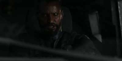 - Moving to you.
- [engine revs] - Secret Level