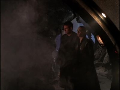 Moya's in so much pain she
can't even Starburst. - Farscape