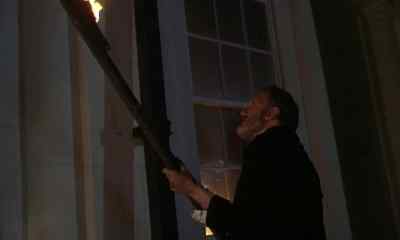 MR. BLUNDEN
(VOICEOVER): At last. - The Amazing Mr  Blunden