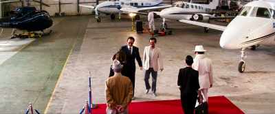- Mr. Bob.
- Gonzalo. Pleasure. - The Infiltrator