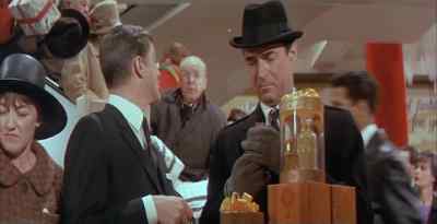 Mr. Charles! Mr. Charles!
Oh, no! - Fitzwilly