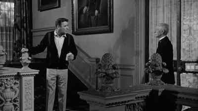 - Mr. Collins.
- Hello, Henry. How's tricks? - Dead Ringer