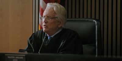 Mr. Daly, you care to explain
why you're interrupting my court? - The Lincoln Lawyer