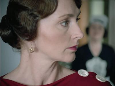 - Mr. Davenheim is back, madam. - Agatha Christie's Poirot