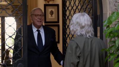- Mr. David?
- Yes, sir. - Curb Your Enthusiasm