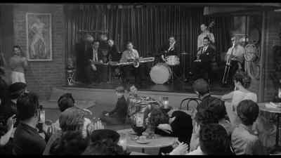 Mr. delton should see me now. - Visit to a Small Planet