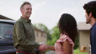 Mr. Fisher, this is my
friend Kallie Sharp. - 14 Love Letters