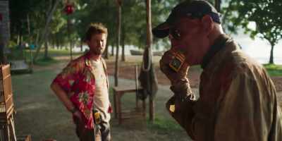 Mr. Gummer,
it's Freddie. Over. - Tremors: Shrieker Island