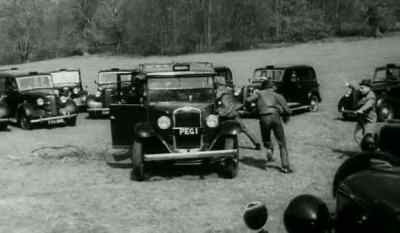 Mr. Hawkins! Quick! Grab 'em! Hold on. - Carry On Cabby